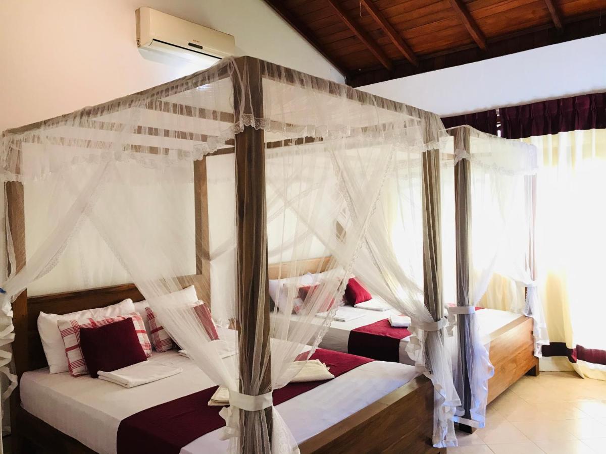 Sinhagiri Villa Szigirija Kültér fotó